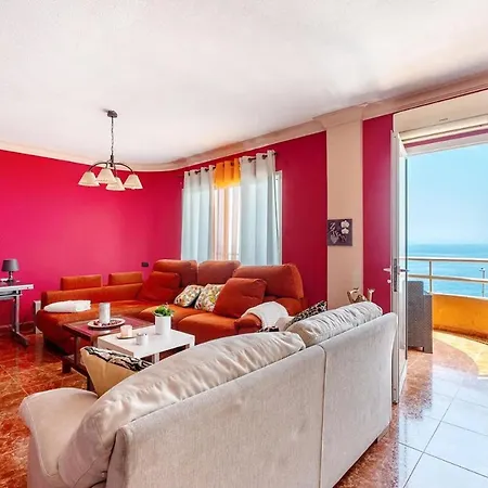With Magnificent Sea Views Apartmán