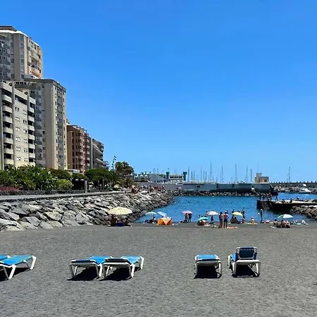 アパート In With Stunning Sea Views *