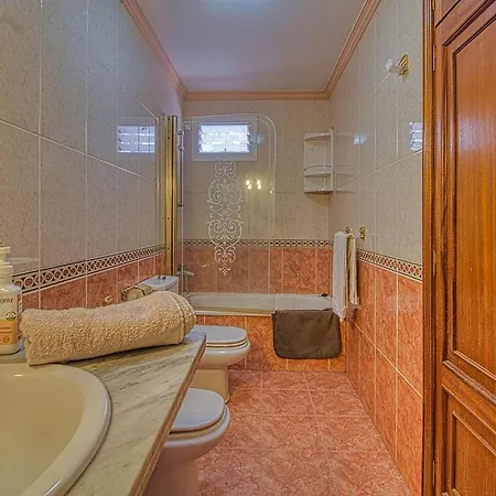 アパート In With Stunning Sea Views